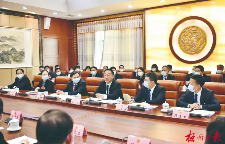 順流而下立潮頭，溯流而進爭上游！劉寧參加梧州市代表團審議