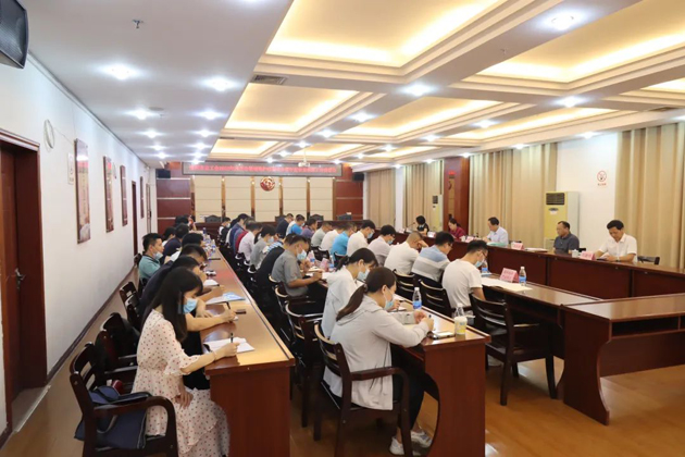 市總工會履職盡責(zé)維護(hù)職工合法權(quán)益，創(chuàng)造和諧社會環(huán)境喜迎二十大