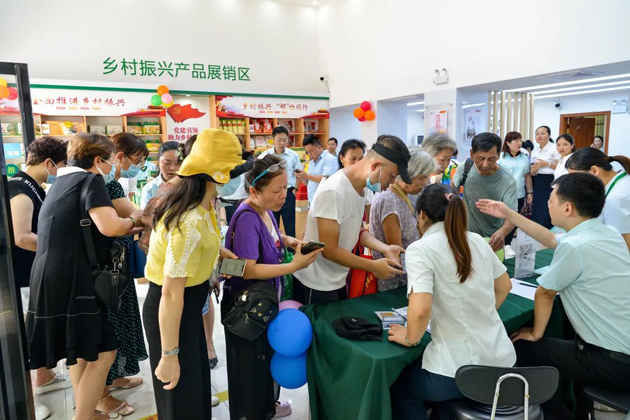 好消息！郵政鄉(xiāng)村振興產(chǎn)品展銷館正式啟動(dòng)