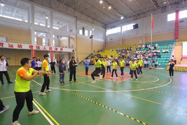 一起“趣”運(yùn)動！2023年梧州市教職工趣味體育運(yùn)動會歡樂無限