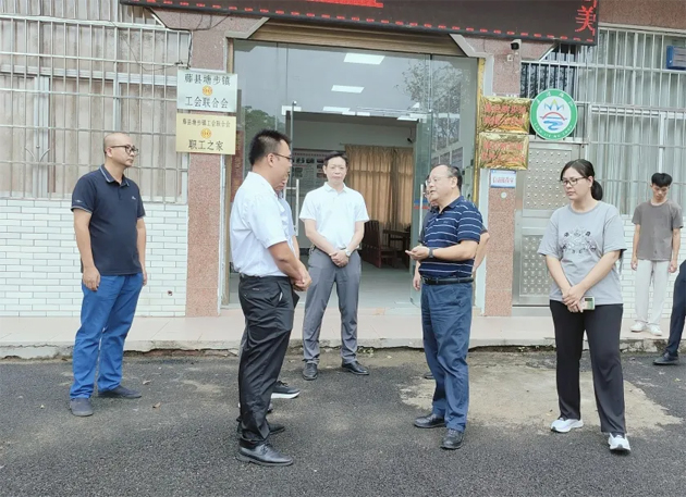 市總工會(huì)調(diào)研組到縣（市、區(qū)） 開展基層工會(huì)組織建設(shè)工作調(diào)研